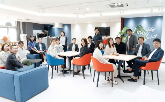  株式会社Skyward Holdings 集合写真